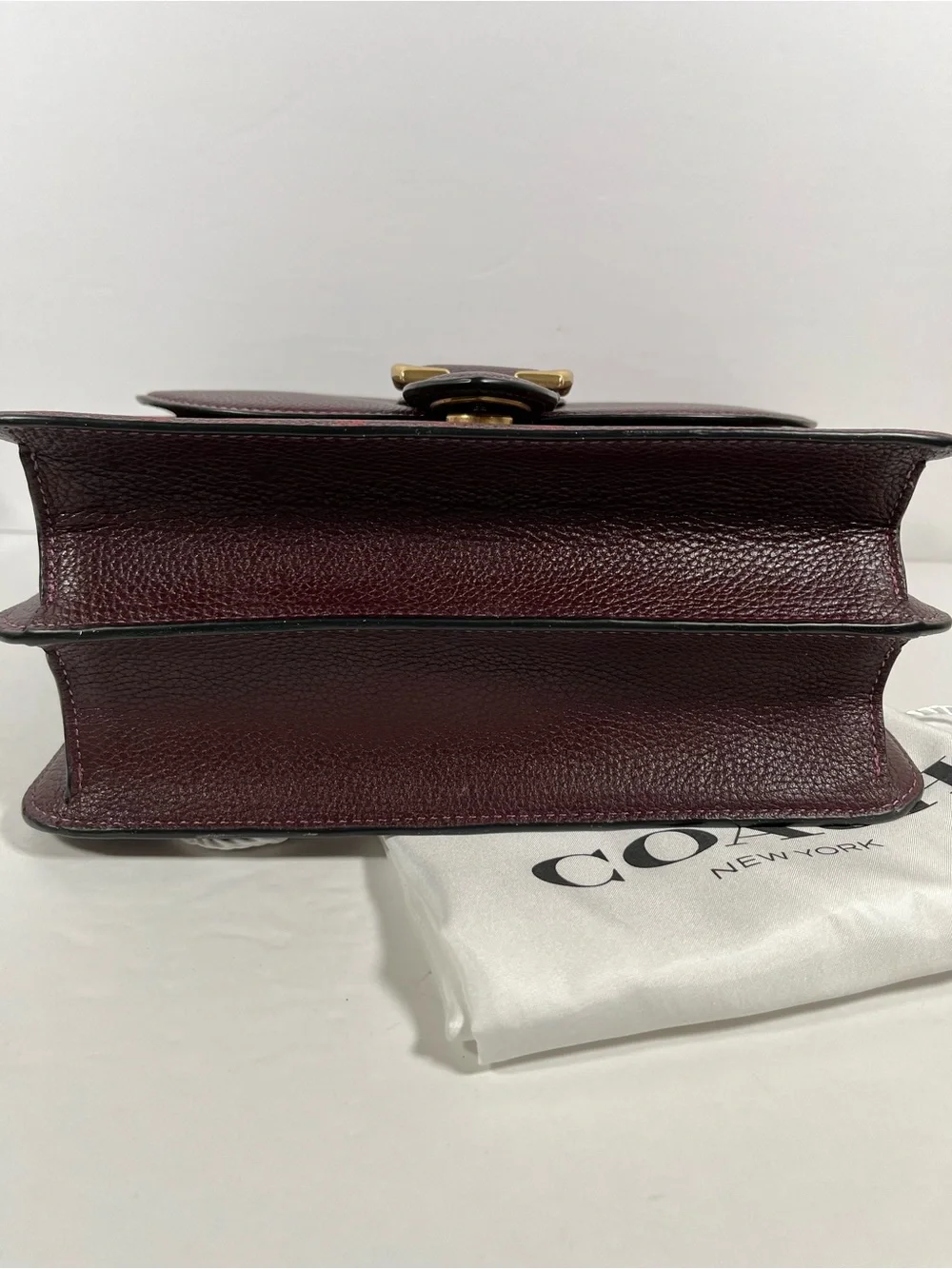 New Coach Beat Shoulder Bag With Horse And Carriage Print Oxblood Cranberry $550